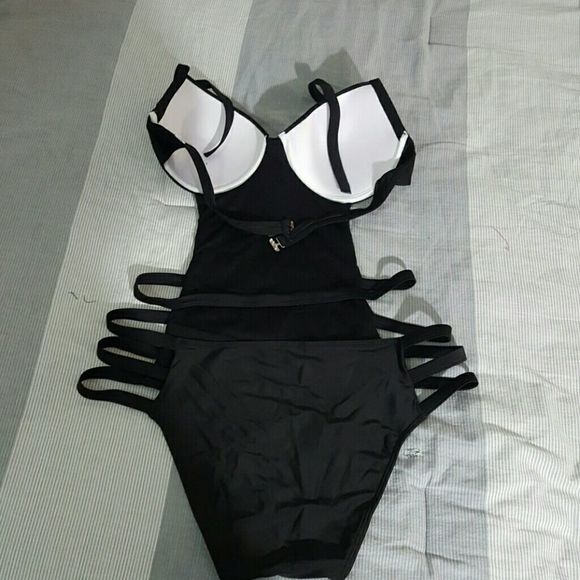 New trendy plus size bandage monokini Swimsuit - Picture 4 of 4